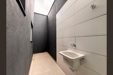 Apartamento para alugar com 47m², 2 quartos e 1 vaga Apartamento para alugar com 47m², 2 quartos e 1 vagaLavanderia