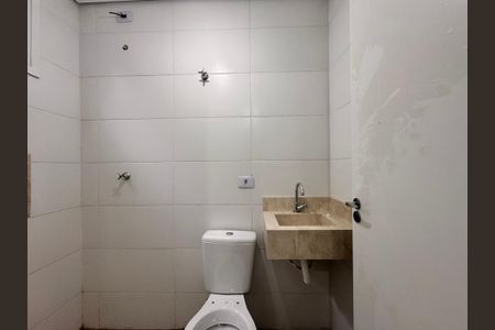 Apartamento para alugar com 47m², 2 quartos e 1 vaga Apartamento para alugar com 47m², 2 quartos e 1 vagaBanheiro da suíte