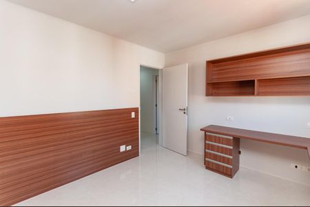 Apartamento para alugar com 120m², 3 quartos e 2 vagasQuarto 2