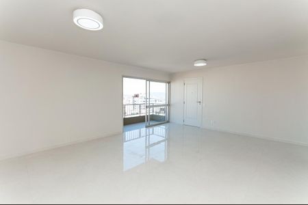 Apartamento para alugar com 120m², 3 quartos e 2 vagasSala