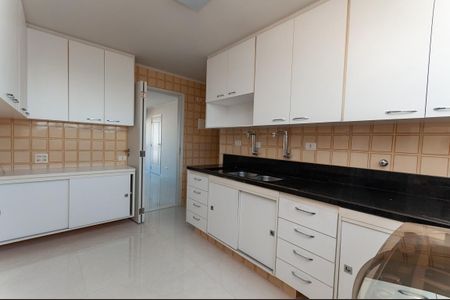 Apartamento para alugar com 120m², 3 quartos e 2 vagasCozinha