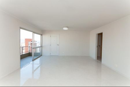 Apartamento para alugar com 120m², 3 quartos e 2 vagasSala