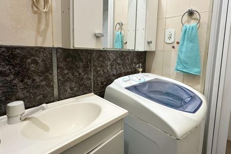 Apartamento à venda com 48m², 1 quarto e sem vaga Apartamento à venda com 48m², 1 quarto e sem vagaBanheiro Social