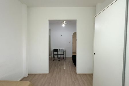 Apartamento à venda com 40m², 1 quarto e sem vagaQuarto