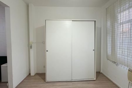 Apartamento à venda com 40m², 1 quarto e sem vagaQuarto