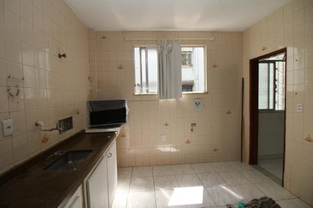 Apartamento à venda com 82m², 2 quartos e 1 vagaCozinha