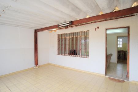Casa à venda com 105m², 2 quartos e 2 vagasGaragem