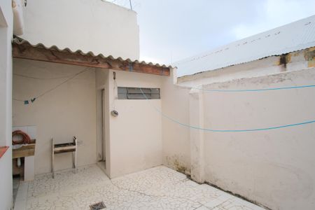 Casa à venda com 105m², 2 quartos e 2 vagasQuintal
