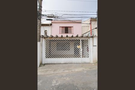 Casa à venda com 105m², 2 quartos e 2 vagasFachada