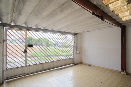 Casa à venda com 105m², 2 quartos e 2 vagasGaragem