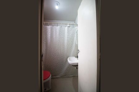 Apartamento à venda com 85m², 2 quartos e sem vaga Apartamento à venda com 85m², 2 quartos e sem vagaBanheiro social