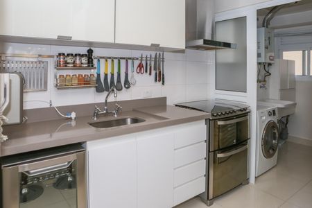 Apartamento à venda com 86m², 2 quartos e 2 vagas Apartamento à venda com 86m², 2 quartos e 2 vagasCozinha