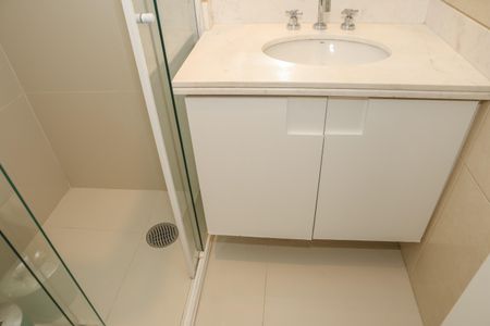 Apartamento à venda com 86m², 2 quartos e 2 vagas Apartamento à venda com 86m², 2 quartos e 2 vagasBanheiro da Suíte 2