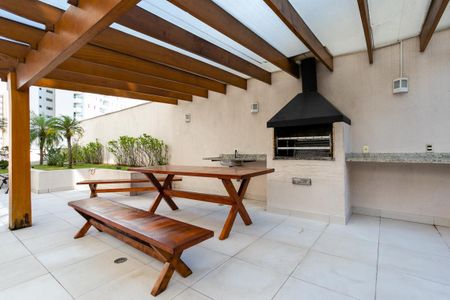 Apartamento à venda com 90m², 1 quarto e 2 vagas Apartamento à venda com 90m², 1 quarto e 2 vagasÁrea comum - Churrasqueira