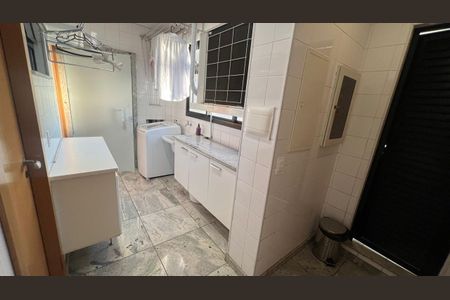 Apartamento à venda com 261m², 4 quartos e 4 vagasÁrea de serviço