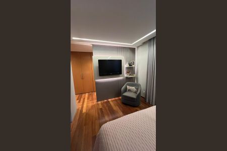 Apartamento à venda com 261m², 4 quartos e 4 vagasQuarto