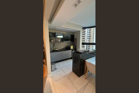 Apartamento à venda com 261m², 4 quartos e 4 vagasVaranda gourmet