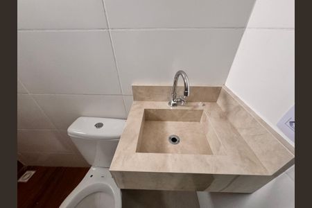 Apartamento à venda com 100m², 2 quartos e 1 vaga Apartamento à venda com 100m², 2 quartos e 1 vagaBanheiro
