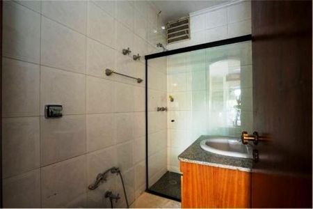 Casa à venda com 324m², 3 quartos e 2 vagas