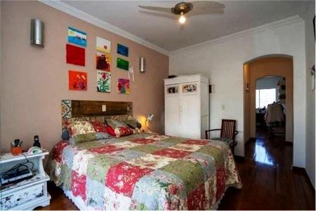 Casa à venda com 324m², 3 quartos e 2 vagas