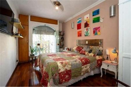 Casa à venda com 324m², 3 quartos e 2 vagas