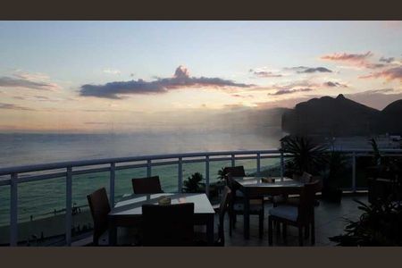 Apartamento à venda com 185m², 2 quartos e sem vaga