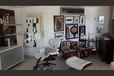 Apartamento à venda com 185m², 2 quartos e sem vaga