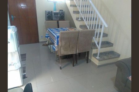 Casa de condomínio à venda com 95m², 3 quartos e 1 vaga