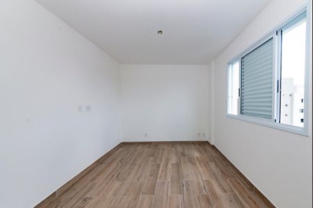 Apartamento à venda com 163m², 4 quartos e 3 vagasQuarto 2