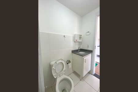 Apartamento à venda com 34m², 2 quartos e sem vaga Apartamento à venda com 34m², 2 quartos e sem vagaBanheiro