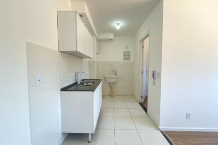 Apartamento à venda com 34m², 2 quartos e sem vaga Apartamento à venda com 34m², 2 quartos e sem vagaCozinha e Área de Serviço