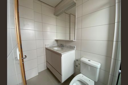Apartamento à venda com 125m², 3 quartos e 2 vagas Apartamento à venda com 125m², 3 quartos e 2 vagasBanheiro da Suíte 2