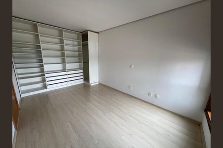 Apartamento à venda com 125m², 3 quartos e 2 vagas Apartamento à venda com 125m², 3 quartos e 2 vagasSuíte 3