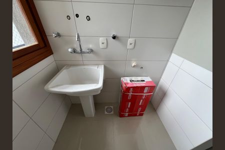 Apartamento à venda com 125m², 3 quartos e 2 vagas Apartamento à venda com 125m², 3 quartos e 2 vagasÁrea de Serviço