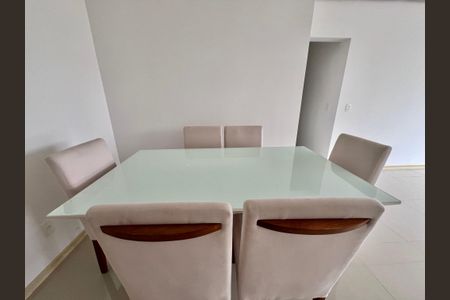 Apartamento à venda com 125m², 3 quartos e 2 vagas Apartamento à venda com 125m², 3 quartos e 2 vagasSala