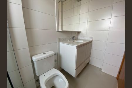 Apartamento à venda com 125m², 3 quartos e 2 vagas Apartamento à venda com 125m², 3 quartos e 2 vagasBanheiro da Suíte 1