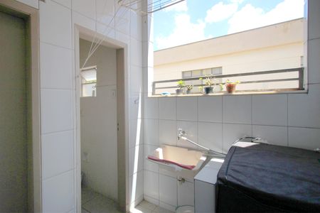 Apartamento à venda com 99m², 3 quartos e 1 vagaÁrea de Serviço