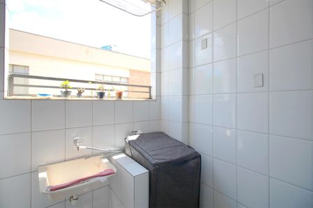 Apartamento à venda com 99m², 3 quartos e 1 vagaÁrea de Serviço