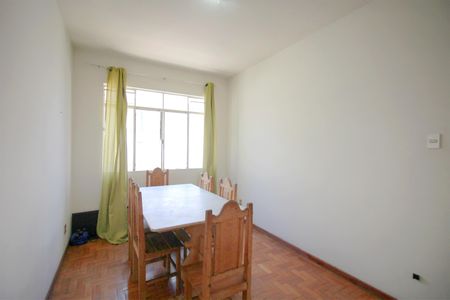 Apartamento à venda com 99m², 3 quartos e 1 vagaSala