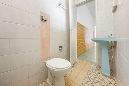 Casa para alugar com 60m², 1 quarto e sem vaga Casa para alugar com 60m², 1 quarto e sem vagaBanheiro