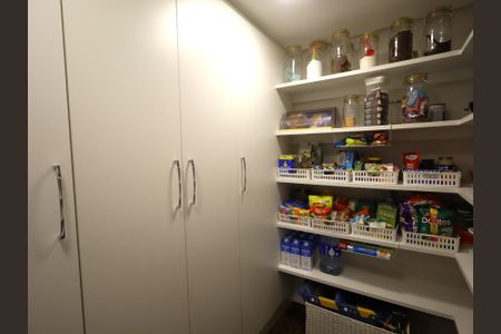 Apartamento à venda com 125m², 2 quartos e 2 vagasDespensa