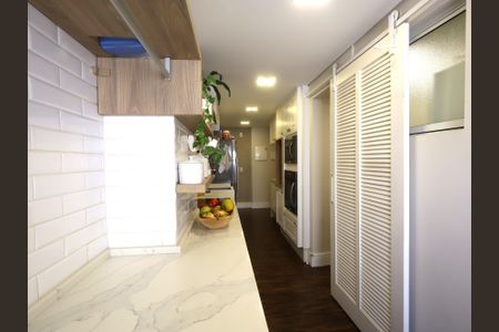 Apartamento à venda com 125m², 2 quartos e 2 vagasÁrea de Serviço/ Cozinha