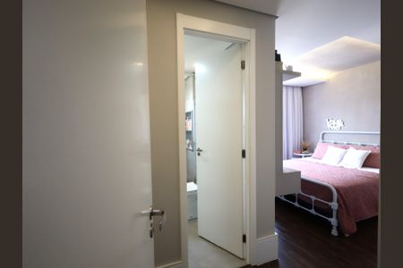 Apartamento à venda com 125m², 2 quartos e 2 vagasSuíte