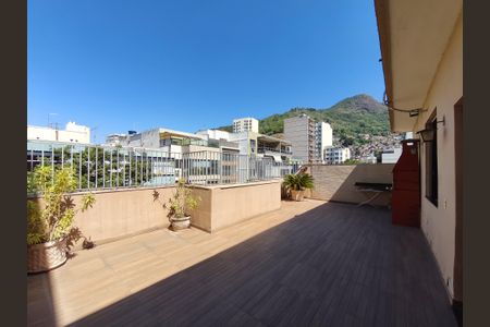 Apartamento à venda com 120m², 3 quartos e 1 vaga Apartamento à venda com 120m², 3 quartos e 1 vagaTerraço