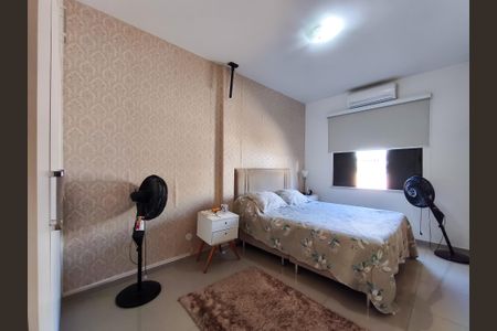 Apartamento à venda com 120m², 3 quartos e 1 vaga Apartamento à venda com 120m², 3 quartos e 1 vagaSuíte