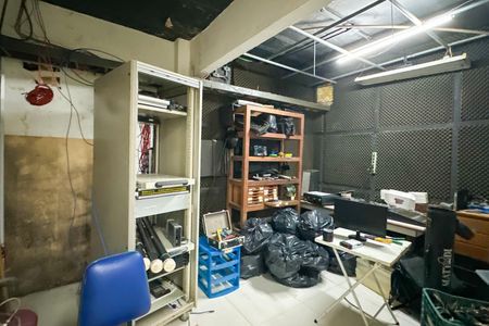 Casa à venda com 669m², 2 quartos e 3 vagas Casa à venda com 669m², 2 quartos e 3 vagasProdutora