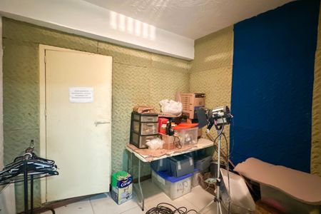Casa à venda com 669m², 2 quartos e 3 vagas Casa à venda com 669m², 2 quartos e 3 vagasProdutora