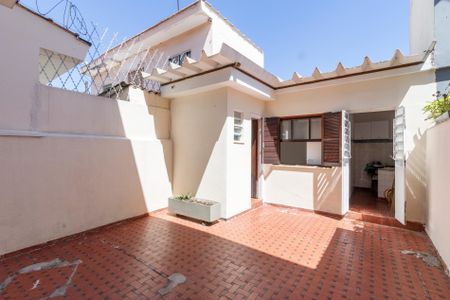 Casa para alugar com 170m², 3 quartos e 2 vagas Casa para alugar com 170m², 3 quartos e 2 vagasQuintal