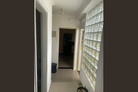 Casa à venda com 100m², 3 quartos e 1 vaga Casa à venda com 100m², 3 quartos e 1 vagaCorredor