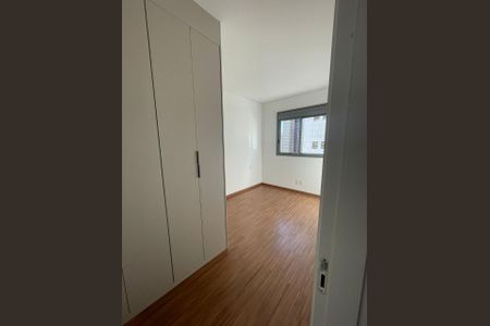 Apartamento à venda com 87m², 3 quartos e 2 vagasquarto 2